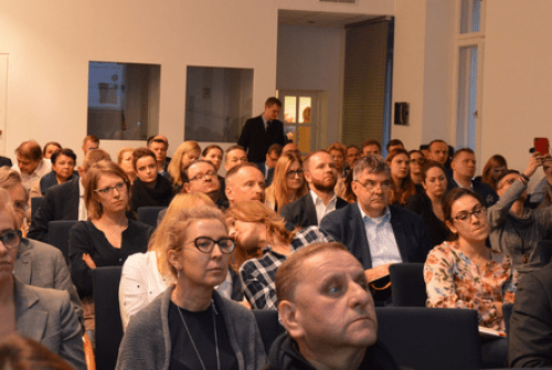 zdjęcie uczestników seminarium