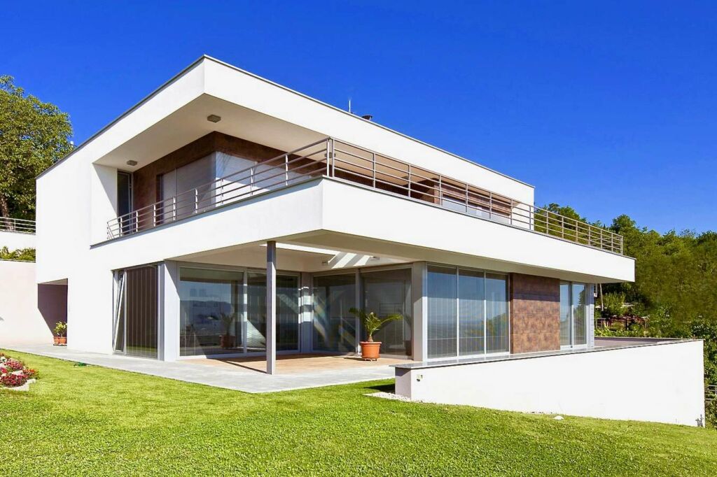 Aluminum and glass houses