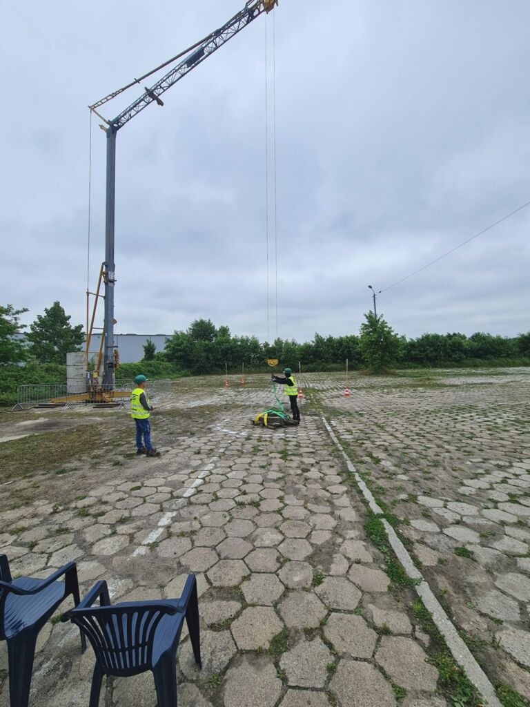 Tower crane operator course.