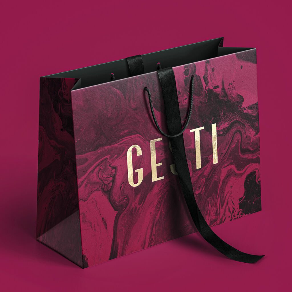 exclusive paper bags with print