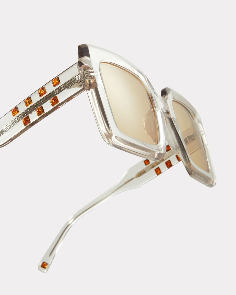 Sunglasses with amber, model CLIO