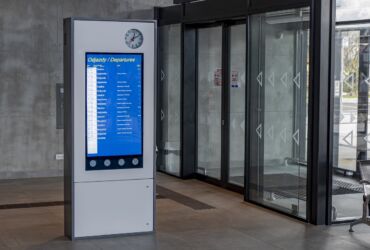 Arrival Departures information display screen infokiosk. Railway displays and devices produced by DYSTEN