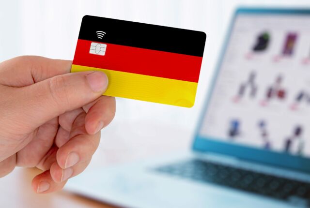 Karta kredytowa z flagą Niemiec