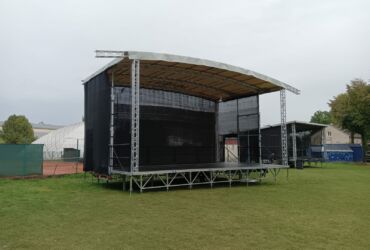 Mobile stage