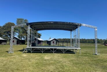 Mobile stage