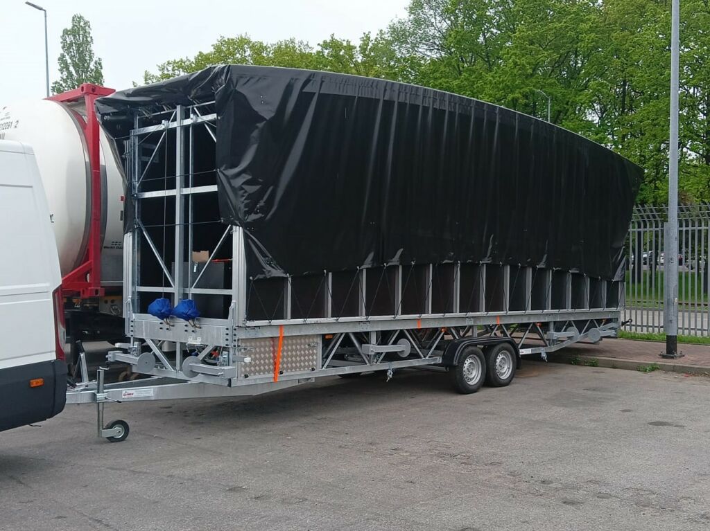 Mobile stage