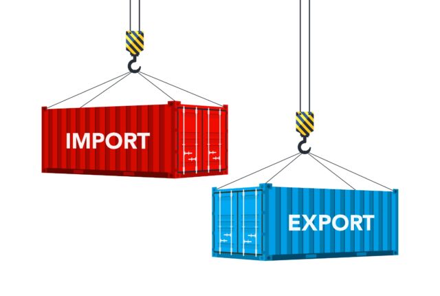 dwa kontenery z napisami eksport i import