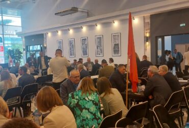 Międzynarodowe Forum Biznesowe w Timiszoarze, rozmowy przy stolikach