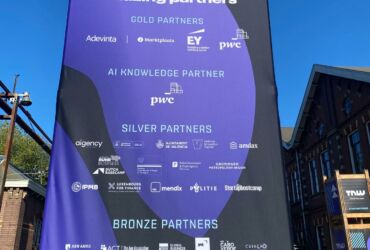 Reklama TNW Conference na dużym bilbordzie