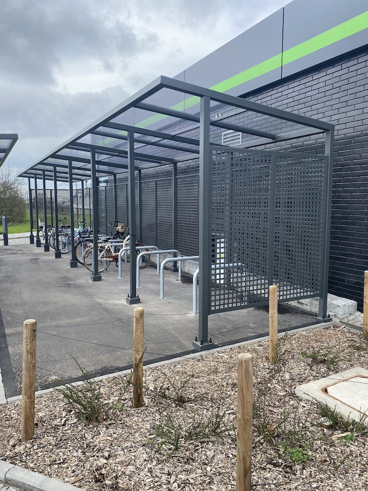 Bicycle shelter