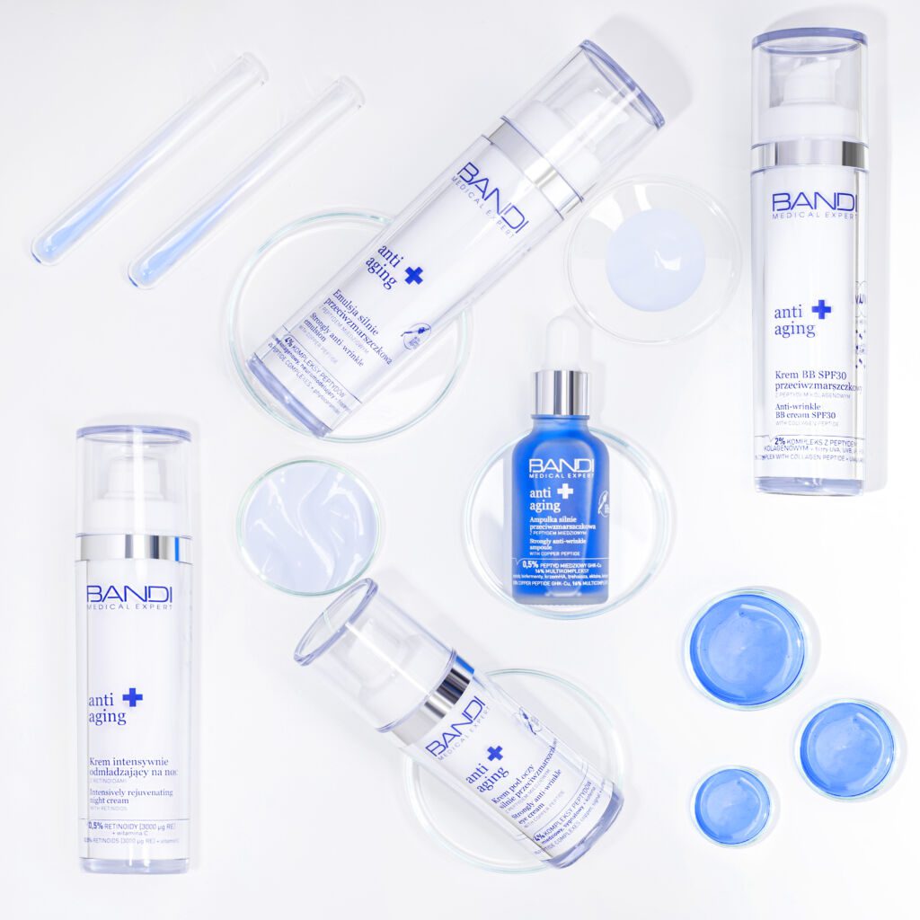 The first cosmetic line that enables powerful skin rejuvenation both during the day and night. Proven results.