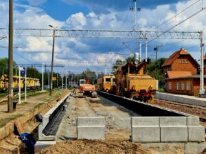 Construction of a double-sided platform at Olsztyn Gutkowo