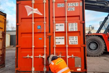 container sealing with a security seal