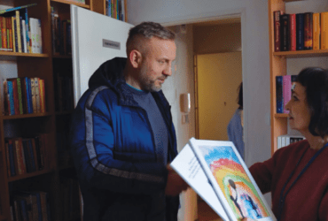 Photo from a CSR initiative – delivery of art supplies to School Complex No. 110 for sick children staying in a hospital