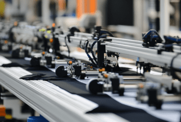 Assembly line in a fabric