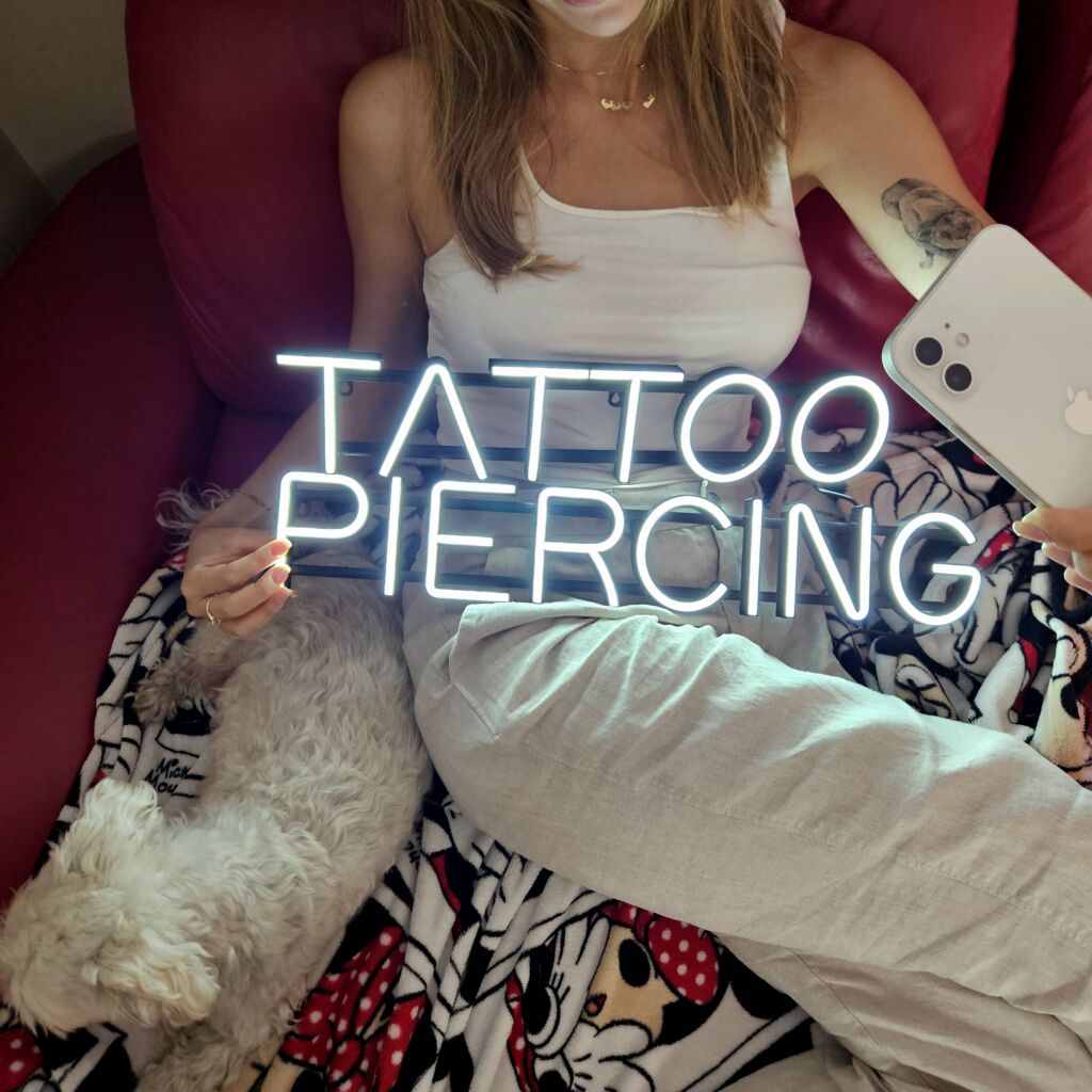 Neon Tatto