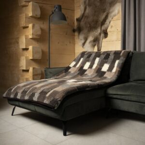 woolen dark/ brown blanket, made in Poland, warm and cosy