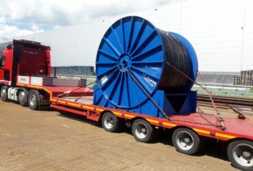 large ZEP-type balance/tail rope in road transport - low-riding lorry