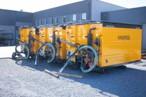 Madpatcher – compressed-air road patcher for precise, durable asphalt defect repairs.