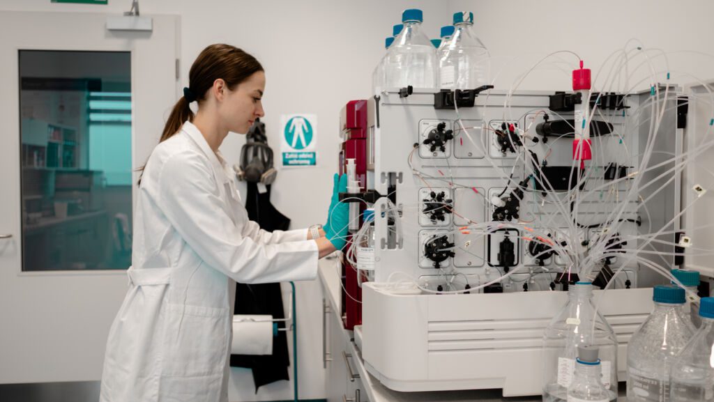 Mabion Downstream & Purification services: chromatography-based protein purification ensuring high-quality biologics.