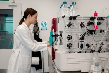 Mabion Downstream & Purification services: chromatography-based protein purification ensuring high-quality biologics.