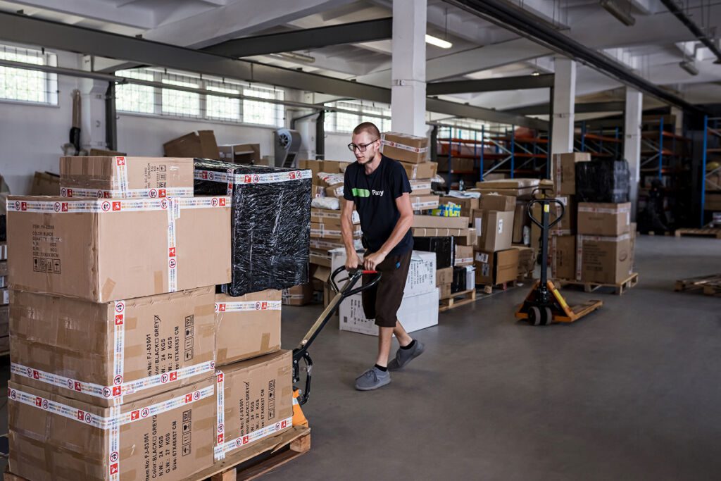 Warehouse, fulfilment
