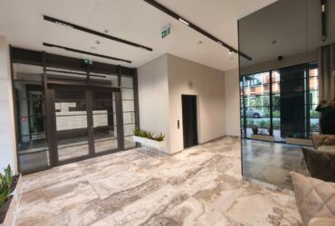 And how could you not start your workday in a good mood when you’re greeted by such a foyer?