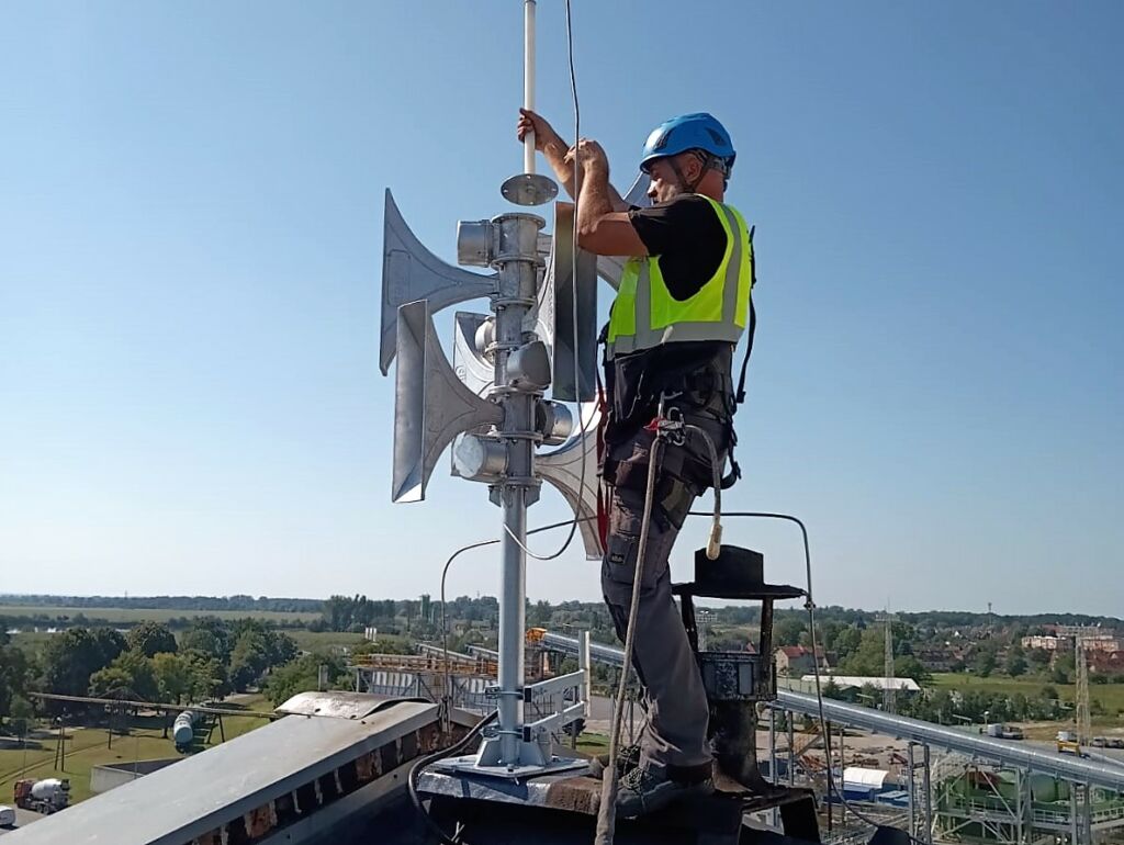 DSE warning siren installation