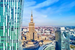 widok na centrum Warszawy z lotu ptaka