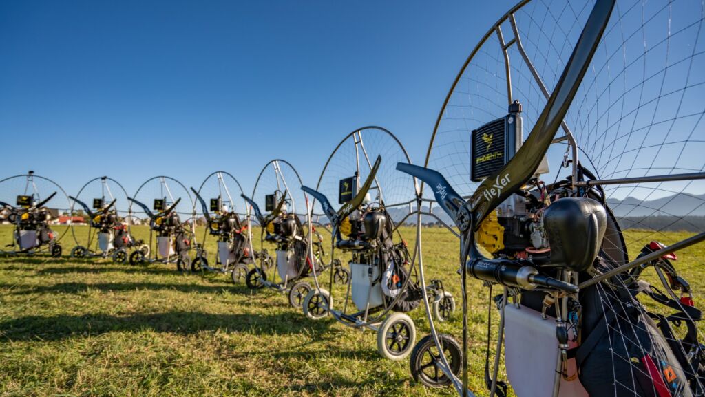 Phoenix Paramotor Display Team and fleXer propeller