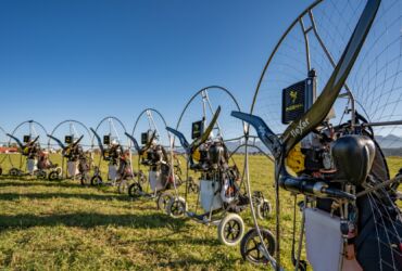 Phoenix Paramotor Display Team and fleXer propeller